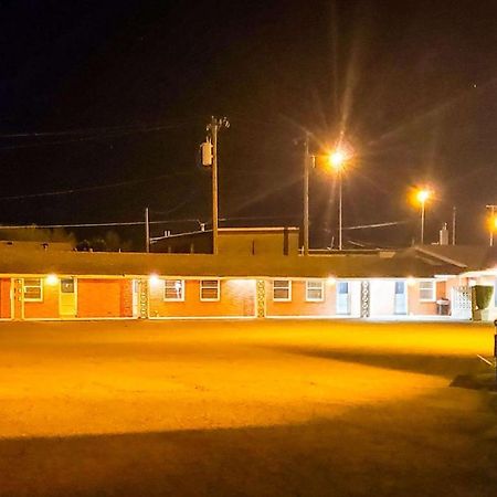 Magnuson Hotel Wauseon Esterno foto
