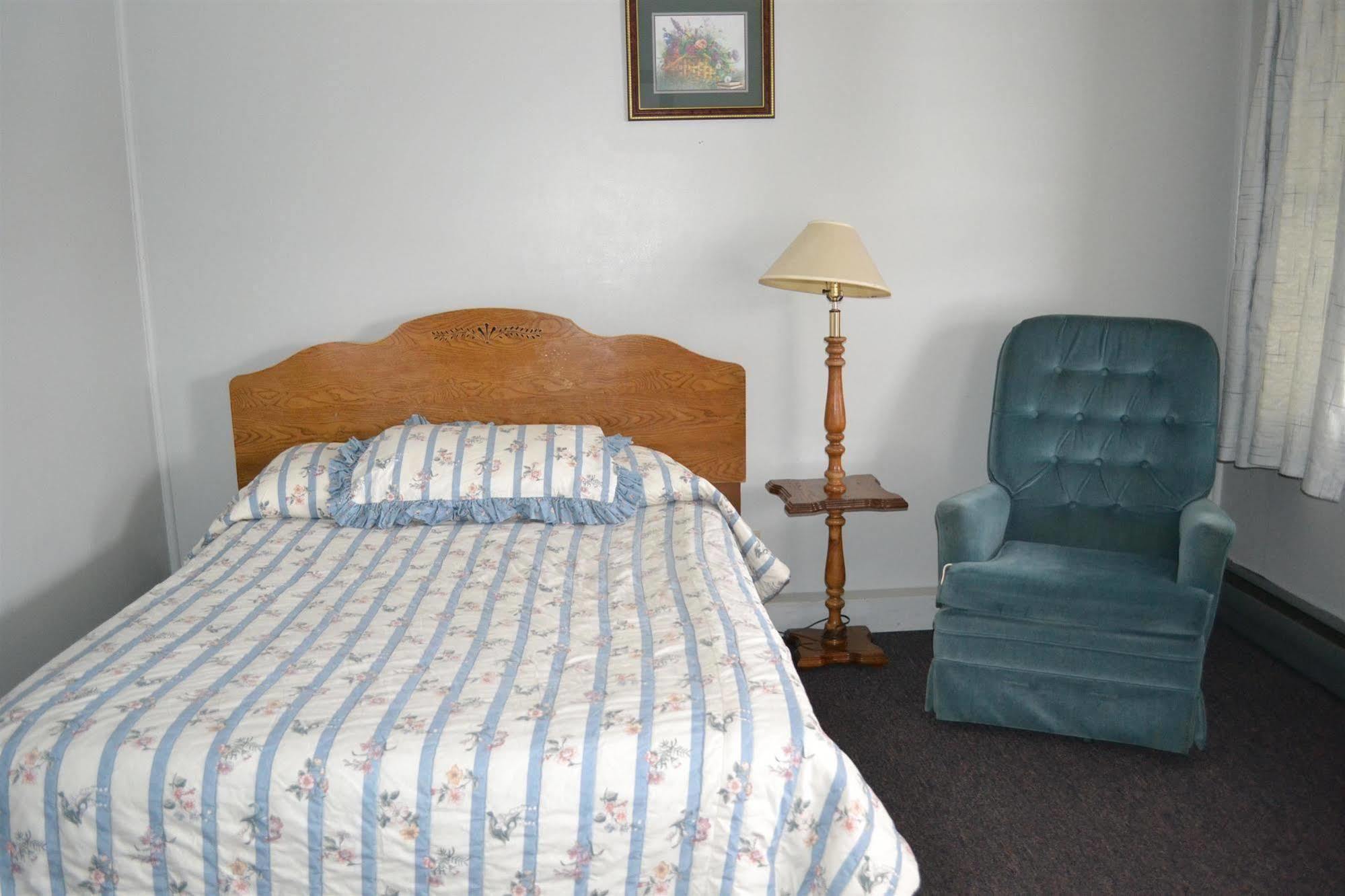 Magnuson Hotel Wauseon Esterno foto